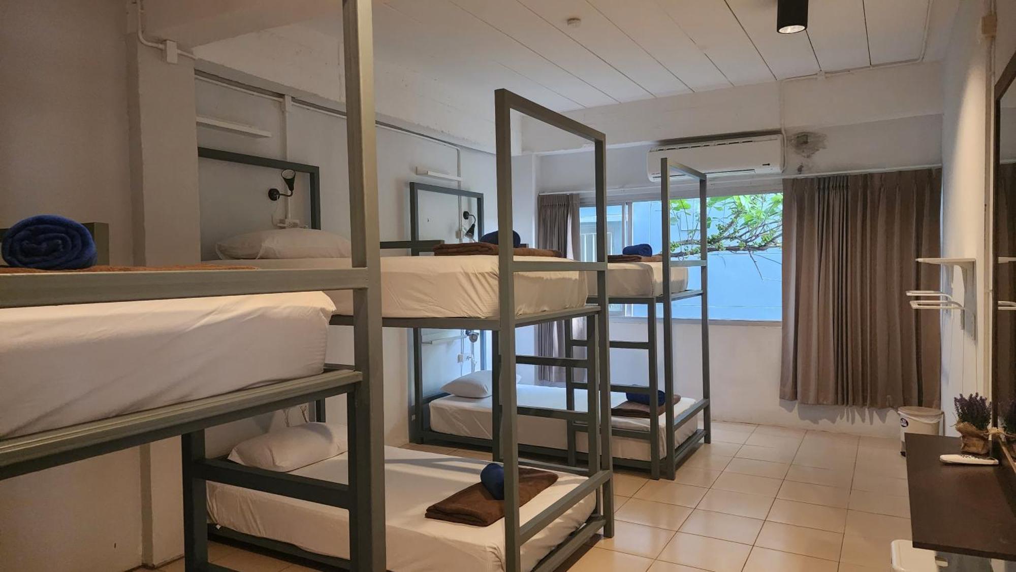 Irest Ao Nang 호스텔 외부 사진